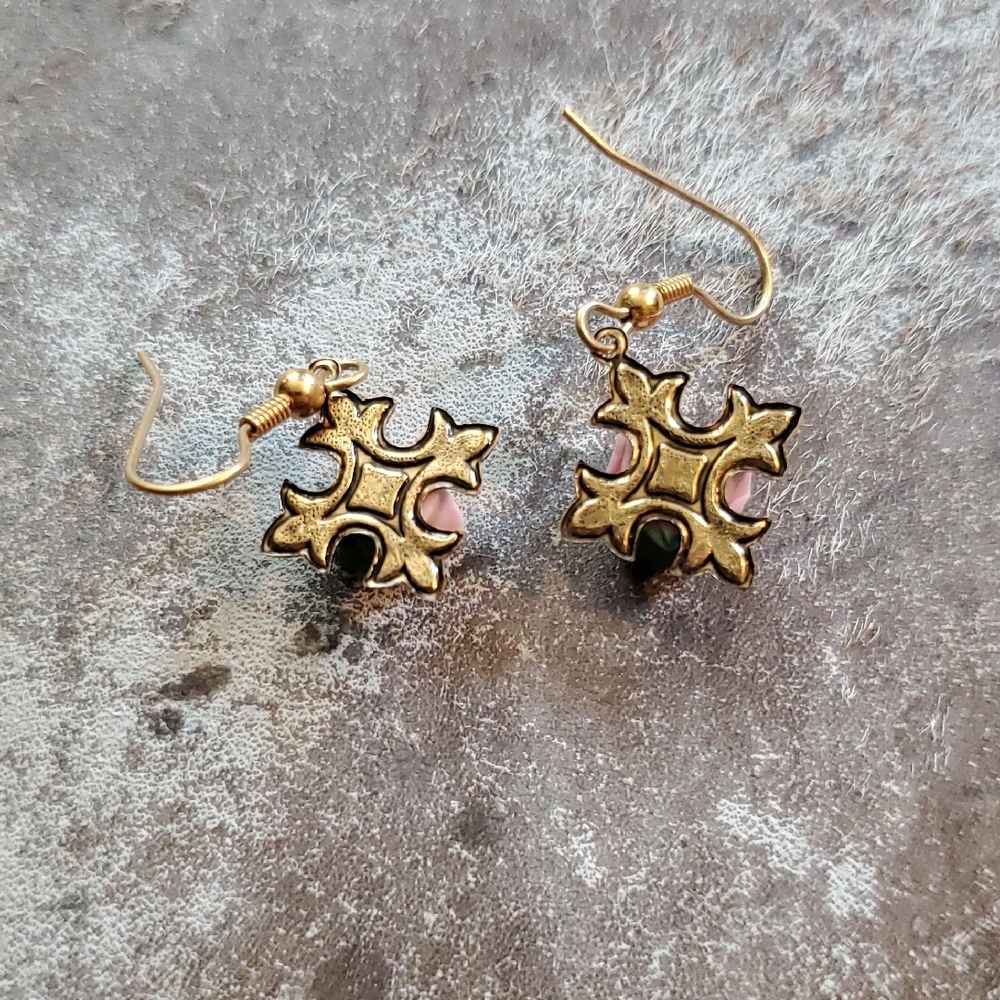 Elegant Pink Rose Gold Earrings - Picture 2 of 2